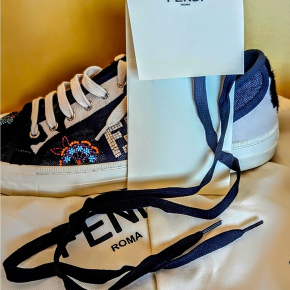 Fendi sneakers, size 9, canvas with glass beading, new, perfect condition. - Picture 10 of 13